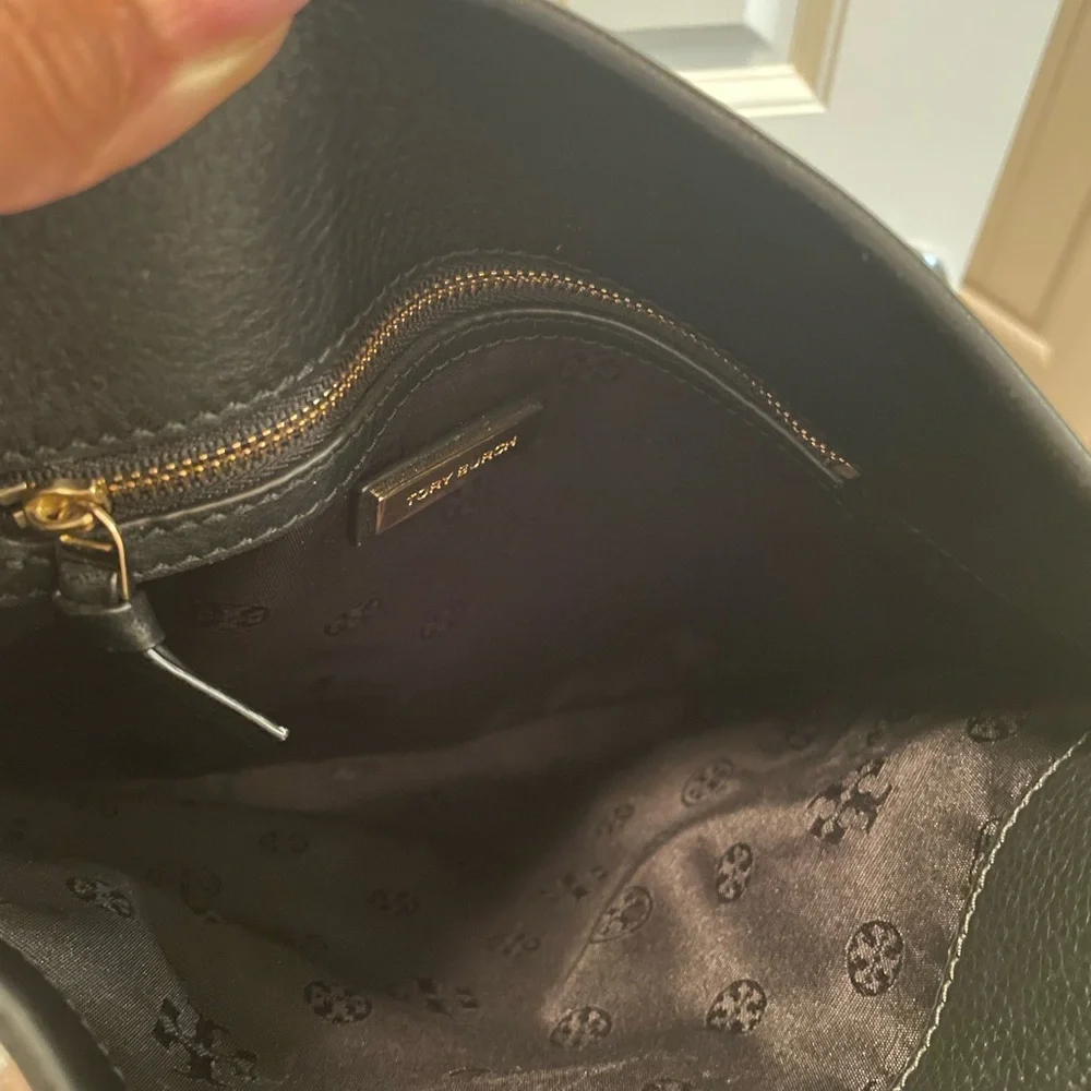 Tory Burch Crossbody - Picture 5 of 11